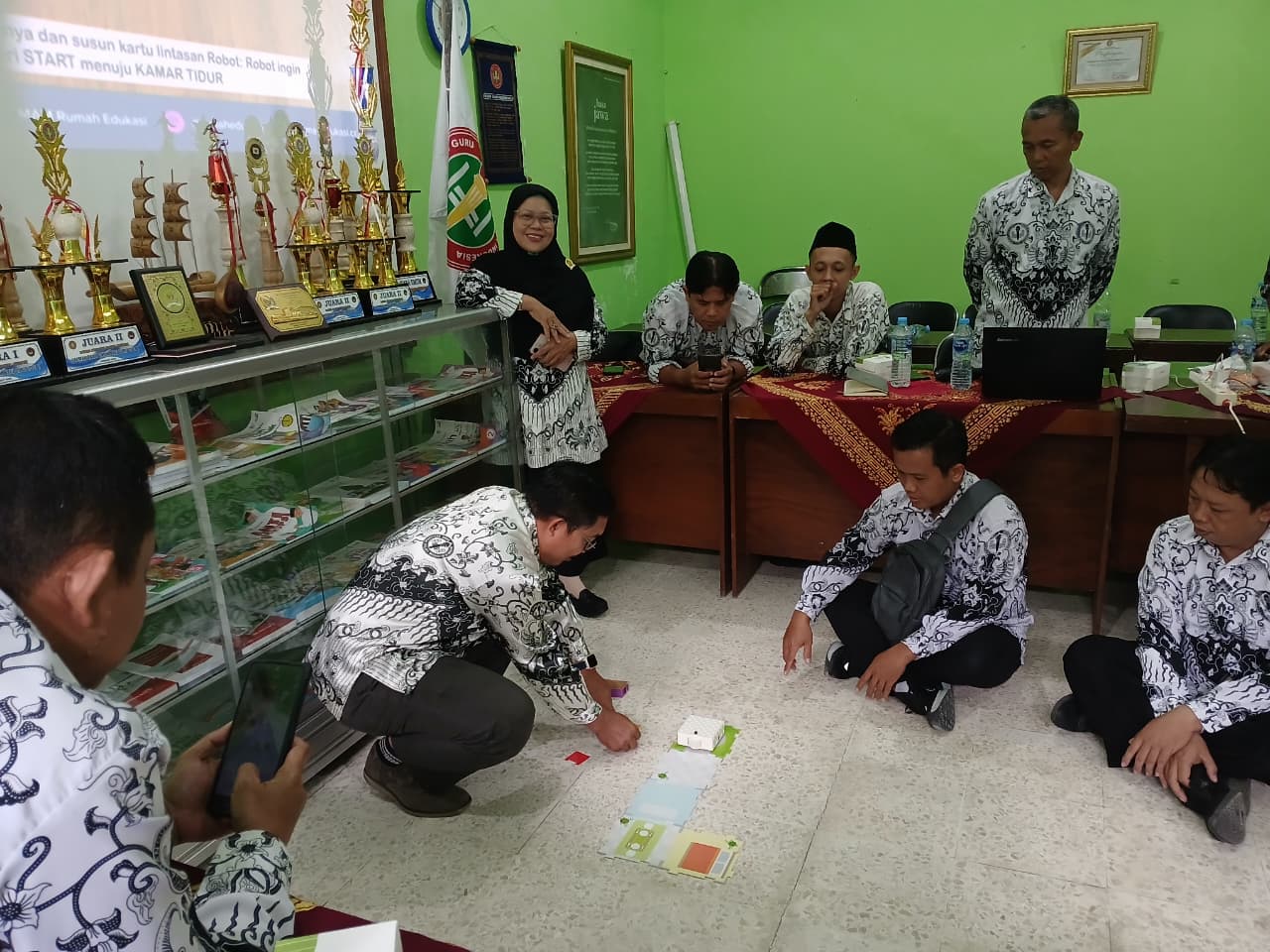 Pelatihan ToT Robotik Pengurus SLCC PGRI Kabupaten/Kota se-DIY: Tingkatkan Kompetensi Pengelola SLCC Menuju Pembelajaran Berbasis Teknologi News