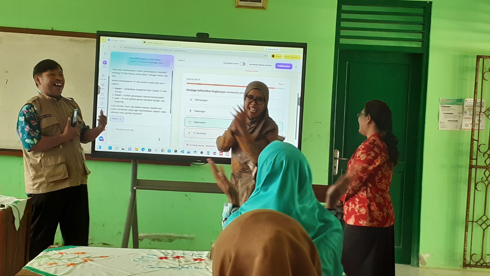 Sigit Suryono, S.Pd., M.Pd Guru SMP Negeri 1 Wonosari Laksanakan Coaching Pemanfaatan Platform Indonesia Digital di SMP Negeri 3 Ngawen News
